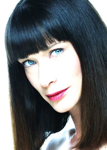 Kirsten Engelbrecht Showreel headshot