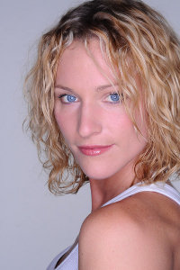 Lindsay Sullivan headshot