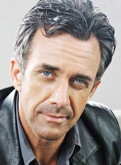 Theo Malherbe Webreel headshot